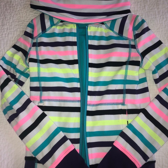 IVIVVA Reversible Jacket - Picture 8 of 12